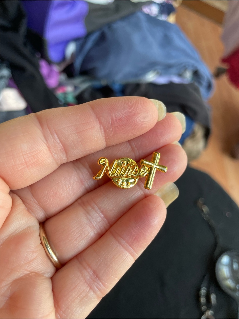 Gold Nurse Cross Lapel Pin